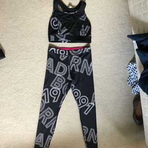 Forever 21 sports bra and matching yoga pants.